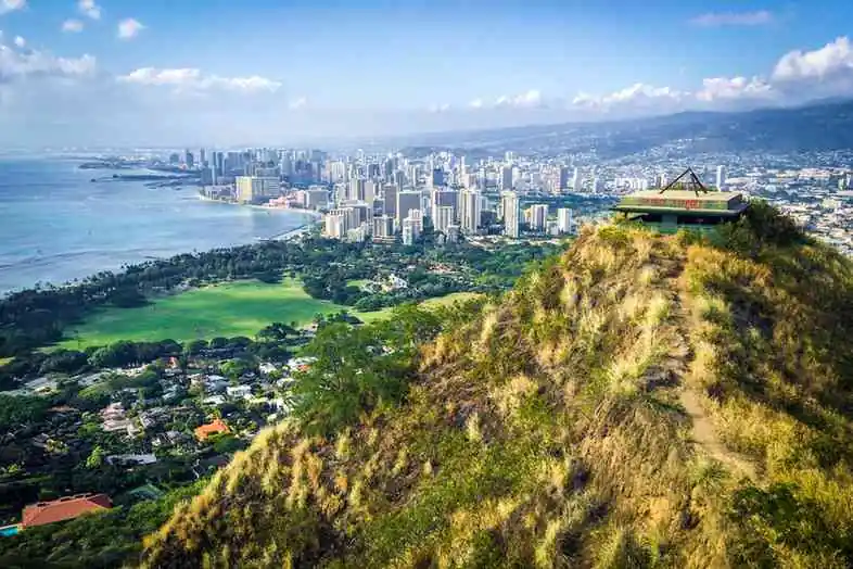How To Do The Diamond Head Hike In Oahu, Hawaii